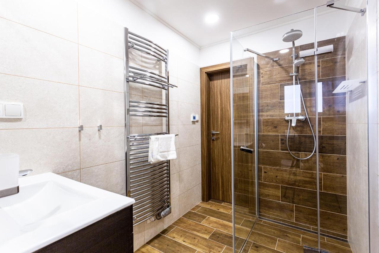 Apartmany Na Vyhledech Loučná pod Klínovcem Kültér fotó